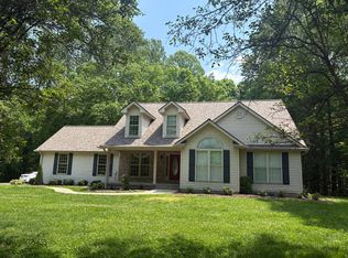 8193 E Tiger Ln, Lexington, IN 47138