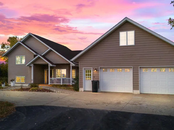 1449 Terrace Dr, Hendricks, MN 56149