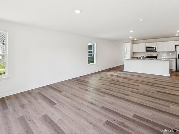 3rd image of 3012 Grace Marie Way
