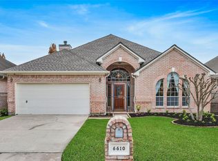 6610 Prairie Dunes Dr, Houston, TX 77069