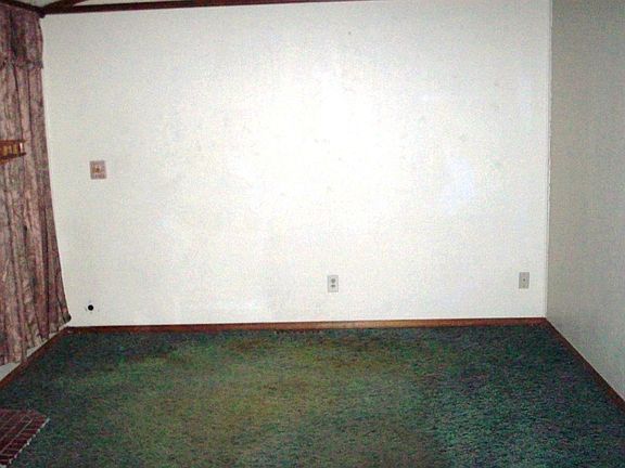 3rd image of 725 2nd Street Ct