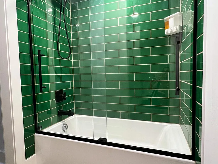 1405 Manns Chapel Rd — Photo 10
