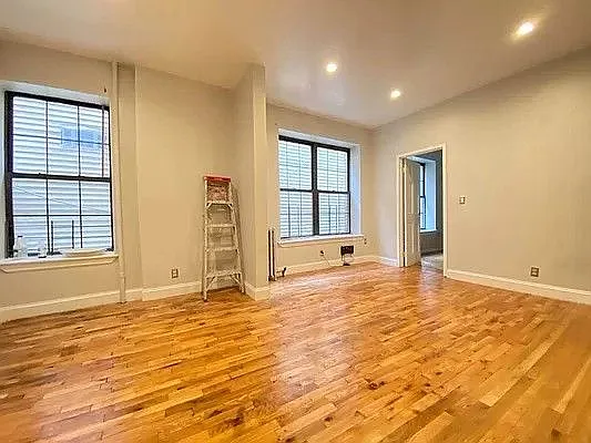 Rented by Garden Management | media 22