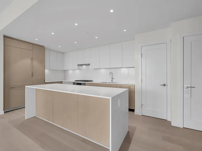 128 W 15th St #2101 — Photo 19