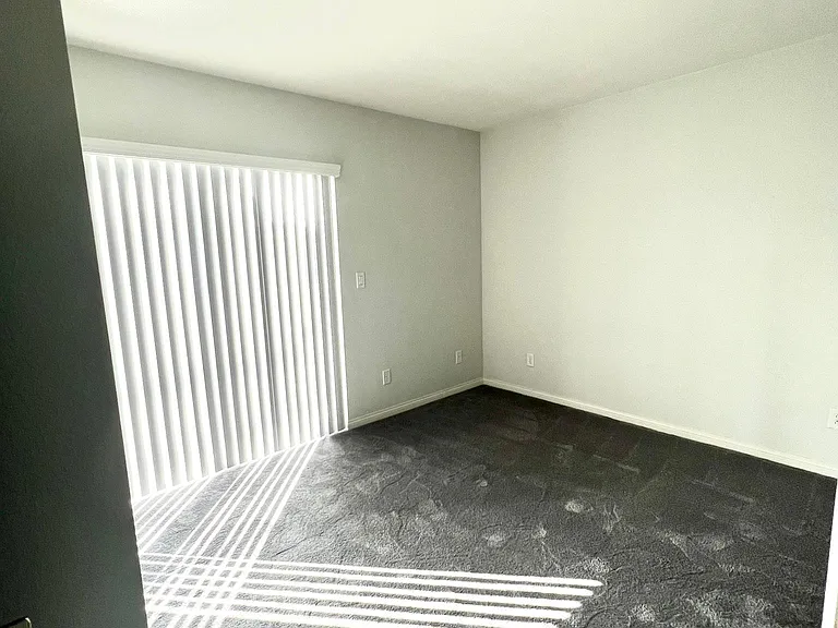 9093 Walker St — Photo 7