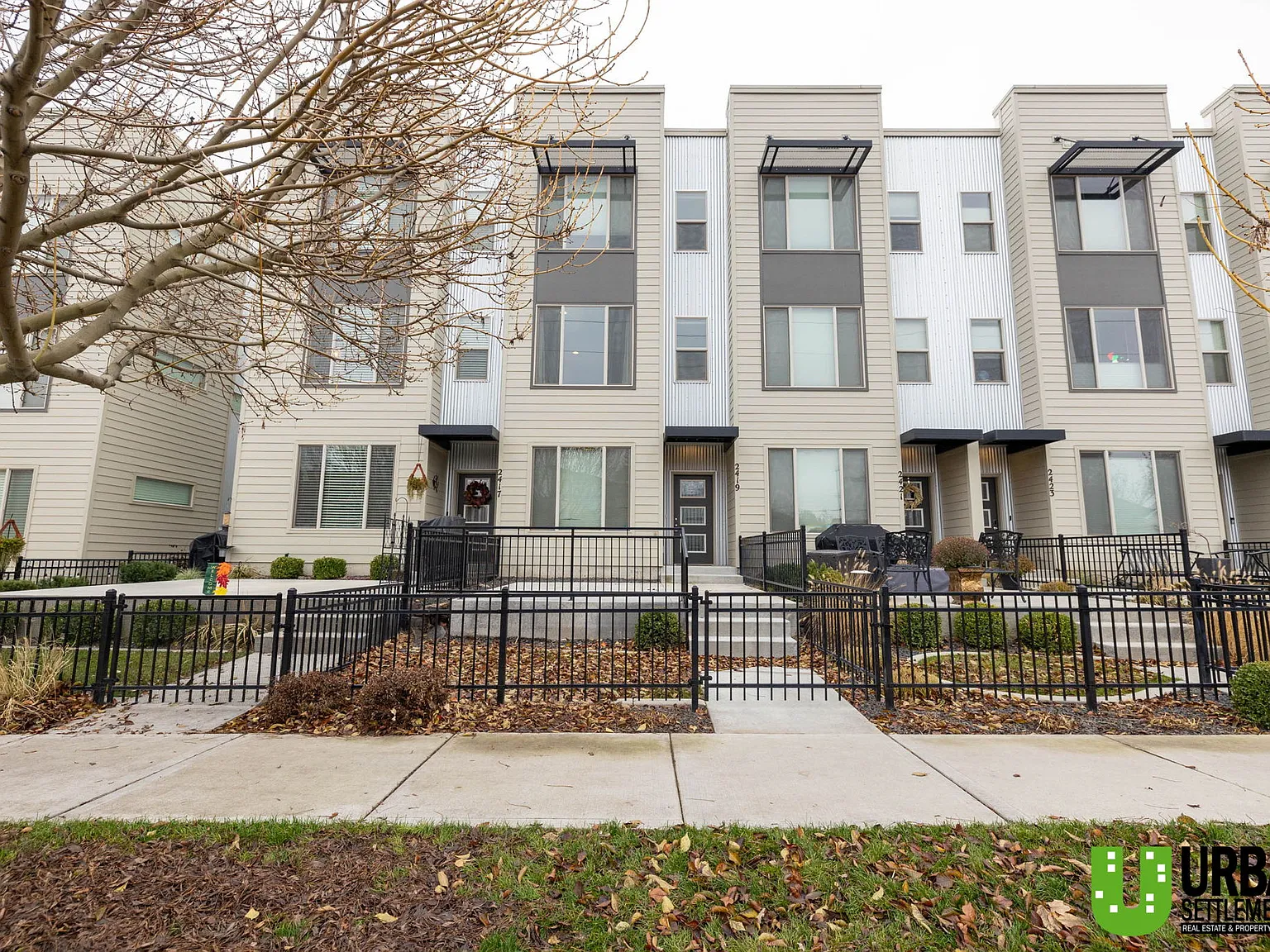 3 bed, 2.5 bath, 1505 sqft, $2,500 — Photo 1