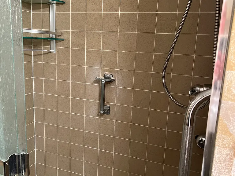 Second bath shower