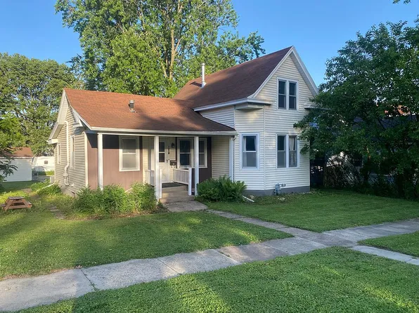 1416 Washington St, Cedar Falls, IA 50613