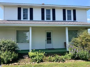 10842 S Forward Rd, Marion, MI 49665