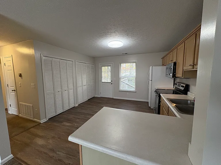 8311 Lake Superior Dr — Photo 8
