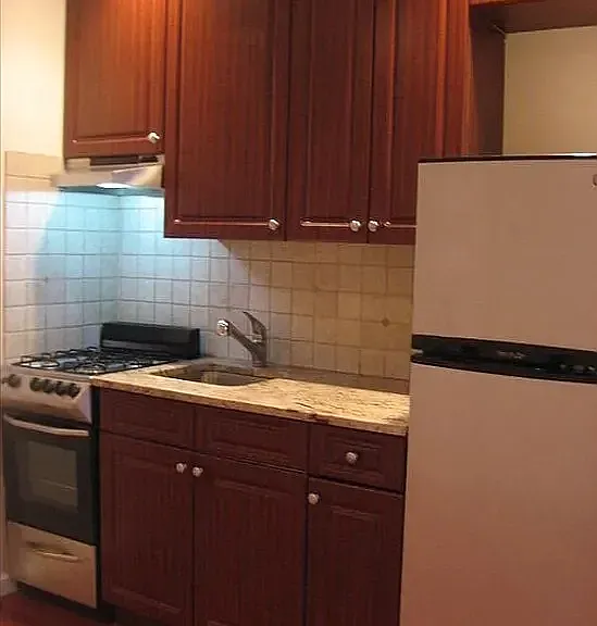132 Orchard St #9 — Photo 3