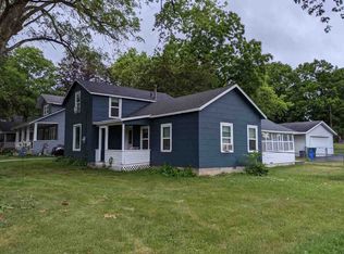 401 W Howard St, Durand, IL 61024