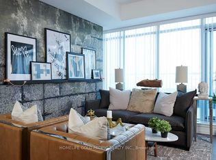 783 Bathurst St #803, Toronto, ON M5S 0A8
