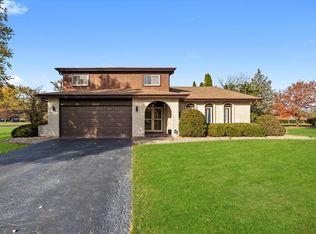 24661 S Wildwood Trl, Crete, IL 60417