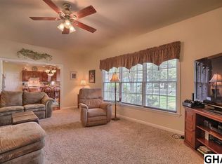 405 Darla Rd, Mechanicsburg, PA 17055