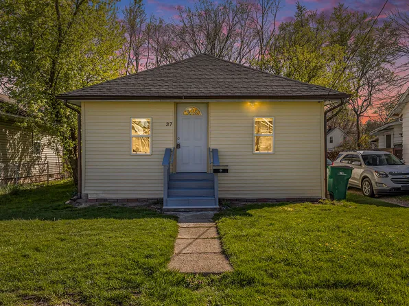 37 Avenue B, Springfield, MI 49037