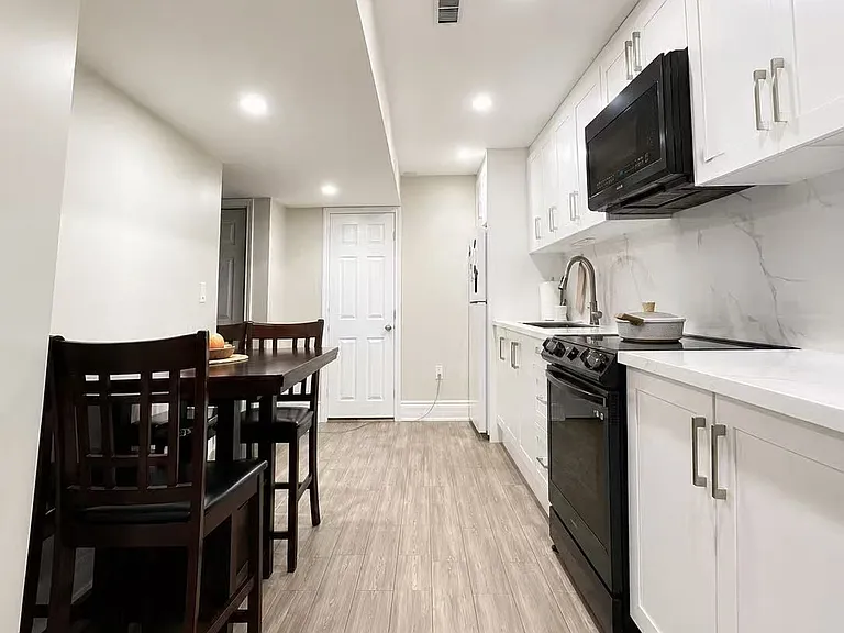 29 Clayson St #BASEMENT — Photo 10