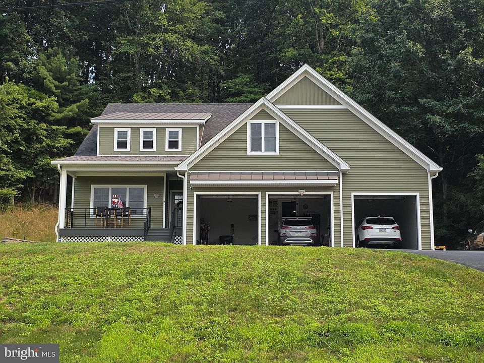 1st image of 165 W Hills Dr