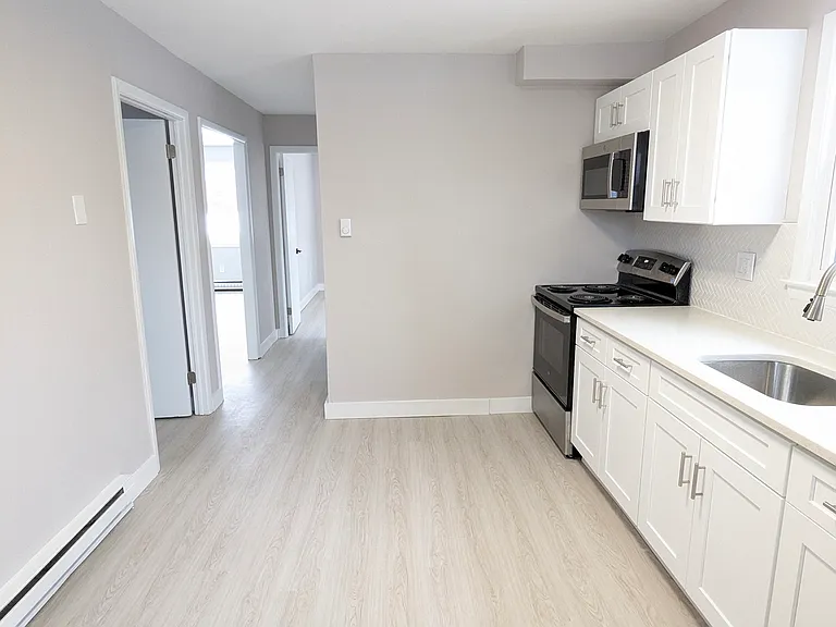 52 Fernwood Ave #1 — Photo 4