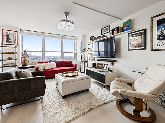 5th image of 655 W Irving Park Rd APT 5315