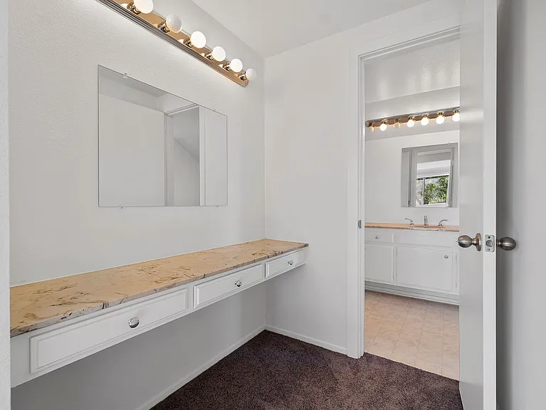 32022 Grenville Ct — Photo 17