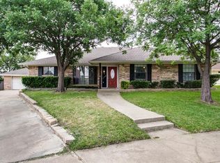 3500 Briarcliff Ct N, Irving, TX 75062