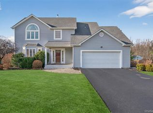 15 Aquarius Street, Monroe, NY 10950