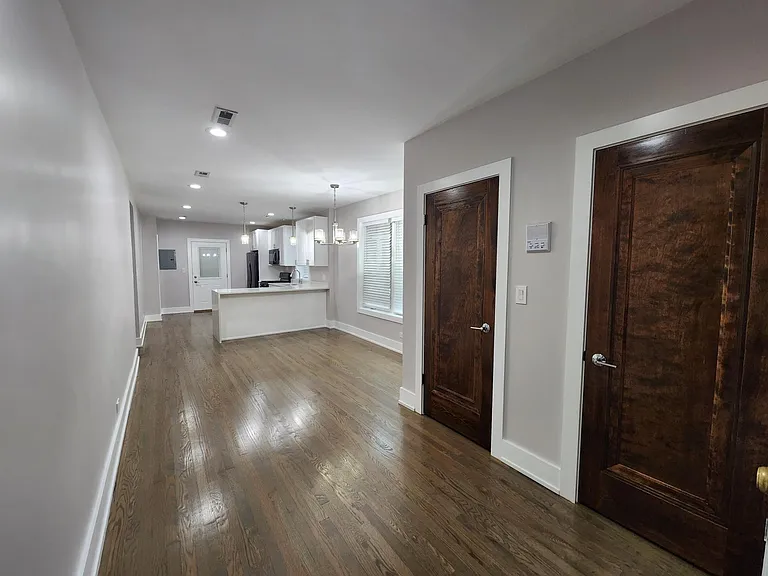 5537 N Spaulding Ave #2 — Photo 6