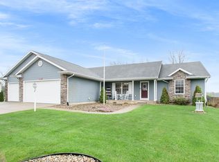 10188 Conover Dr, Granger, IN 46530