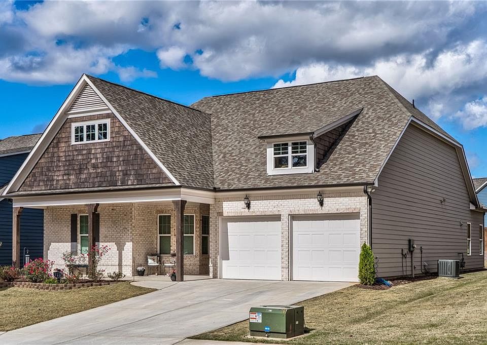 1st image of 713 Bridgeview Dr