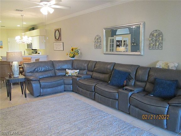 3rd image of 2257 Carnaby Ct #E