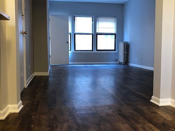 4th image of 820 W Agatite Ave APT 205