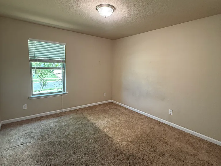 2532 Raspberry Ln — Photo 12