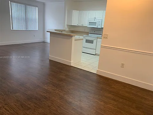 4702 SW 160th Ave Photo 1