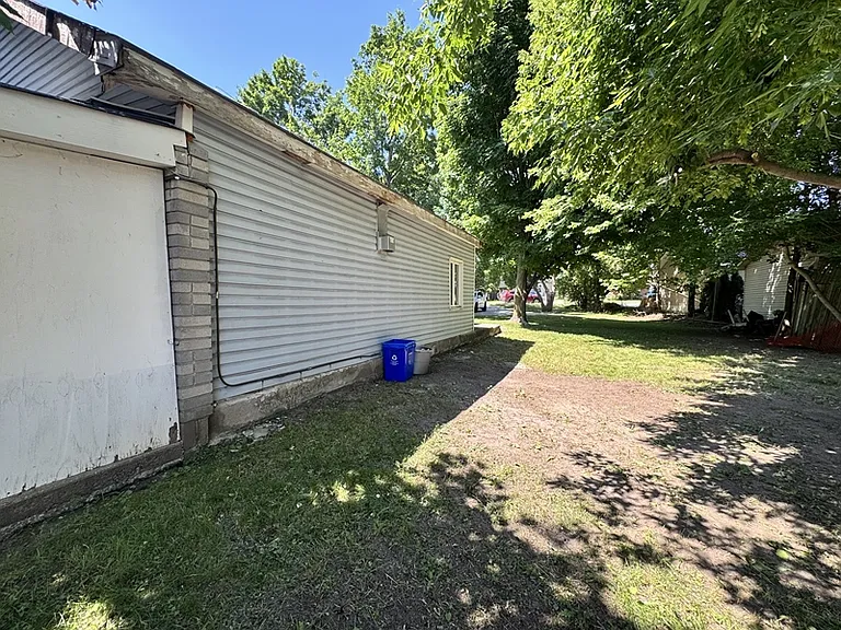 22 McDonald St — Photo 17