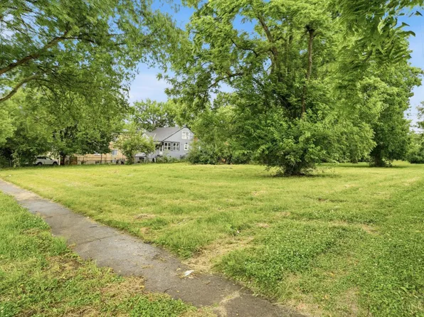 1143 Towne St, Cincinnati, OH 45216