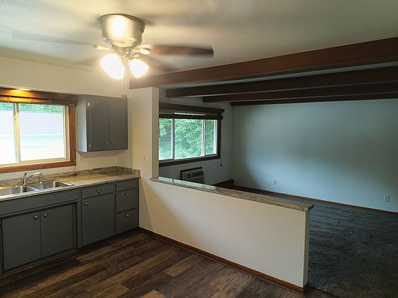 2nd image of 1380 Old Main St S APT 2
