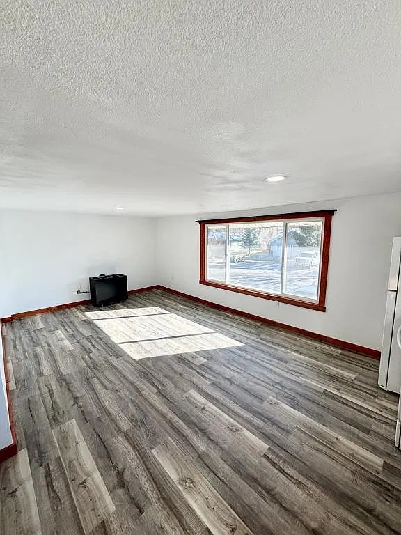 362 Amoretti St — Photo 2