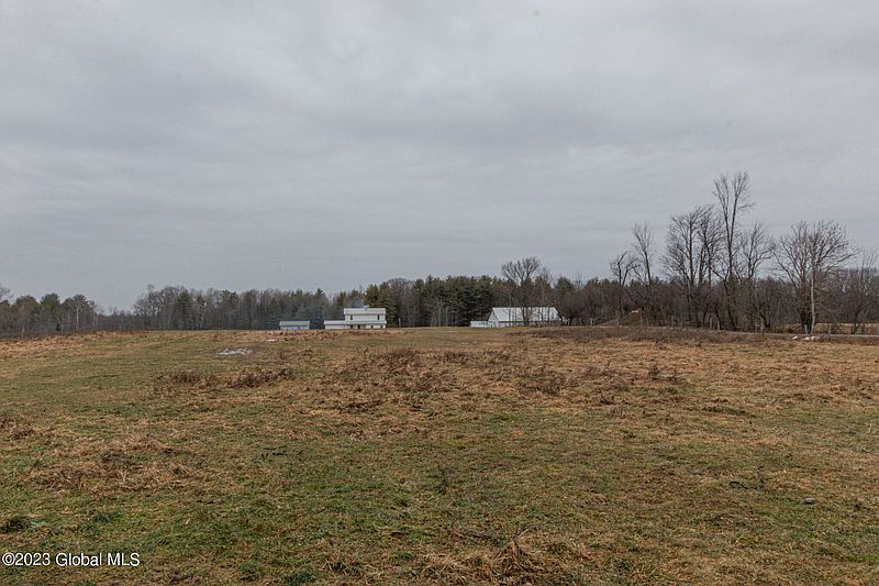 3rd image of 956 Logtown Road