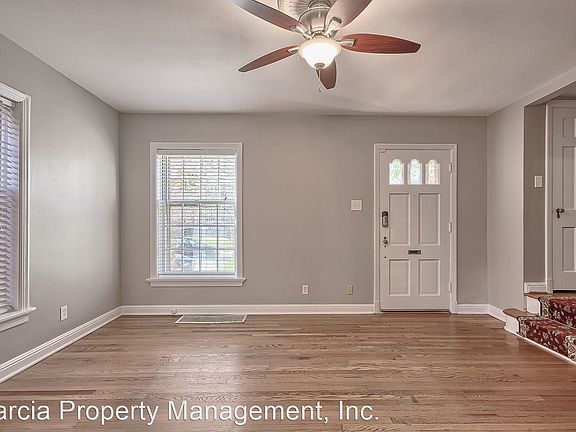 3rd image of 1102 Sanford Ave
