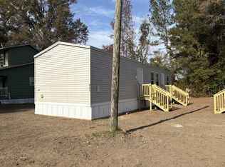 905 McFadden St, Lake City, SC 29560