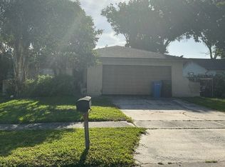 917 Winchester Ct, Brandon, FL 33510