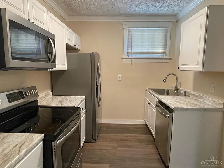 4425 Greenlee Ave #1 — Photo 8