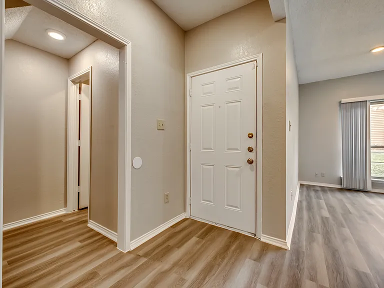 510 Norwood Pl #7 — Photo 9
