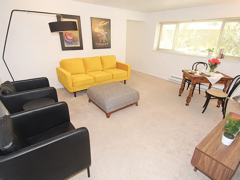 Ballard Flats Apartments — Photo 2