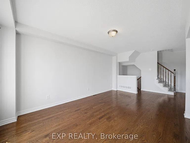 429 Rosingdale St — Photo 15