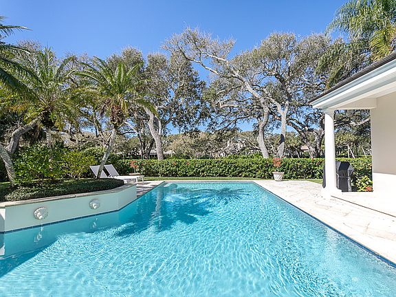 2nd image of 321 Sea Oak Dr