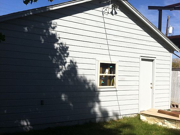 4th image of 3613 NE 15th Ave