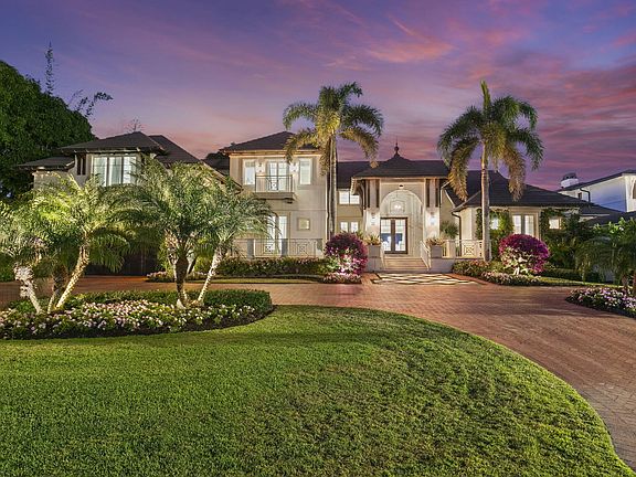 3rd image of 221 Aqua Ct