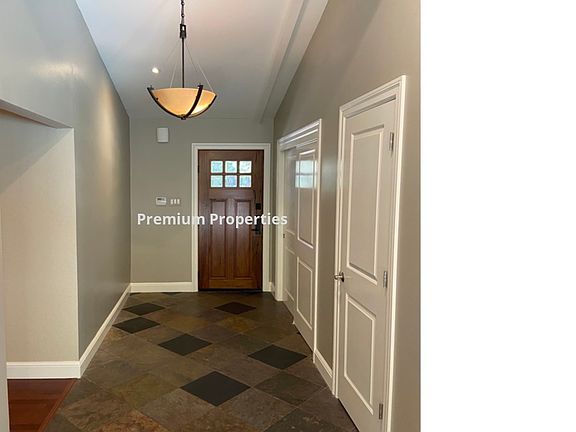 4th image of 2309 San Miguel Dr